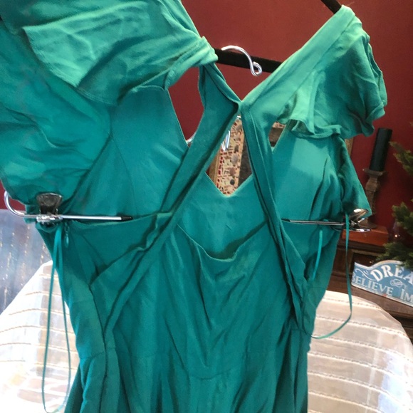 A Love A brand NWT Women\'s Teal Wide-Leg Jumpsuit Ruffle Shoulders Size small